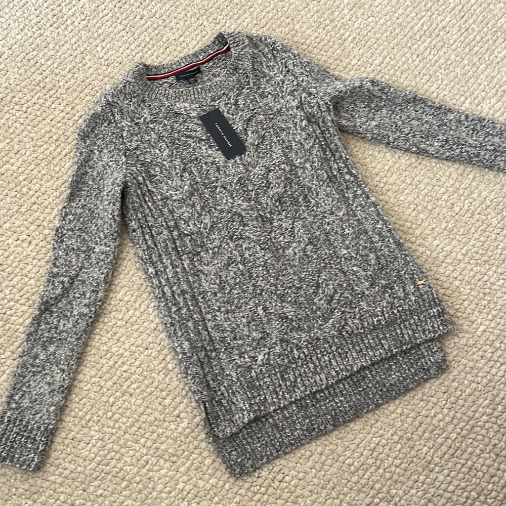 BRAND NEW! Tommy Hilfiger xxs women’s sweater